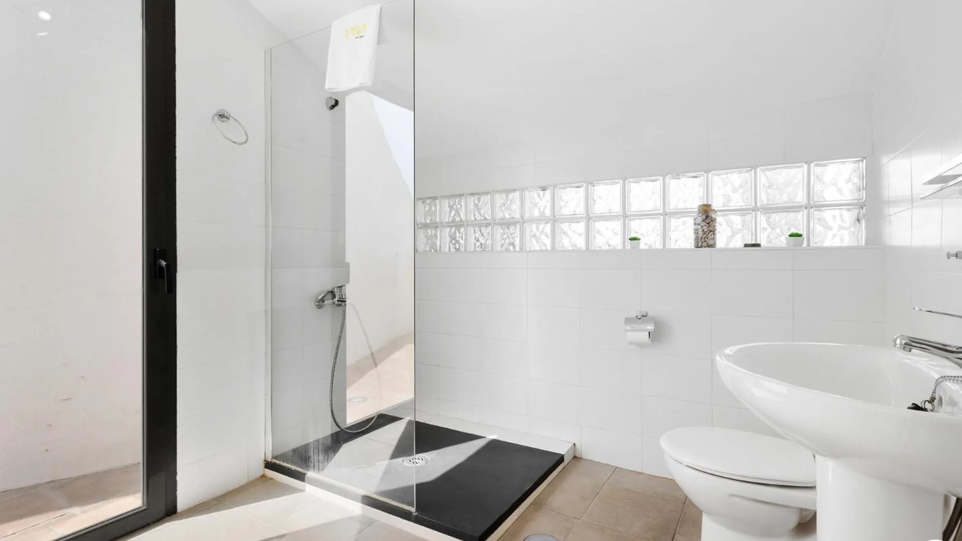 Vivi Homes - La Roca Pool, Terrace, Golf & Sea View Fuengirola Spanje