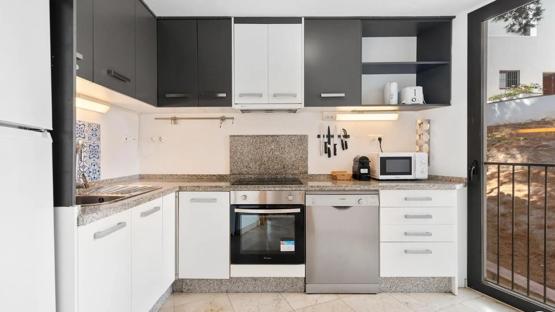 Appartement Vivi Homes - La Roca Pool, Terrace, Golf & Sea View Fuengirola