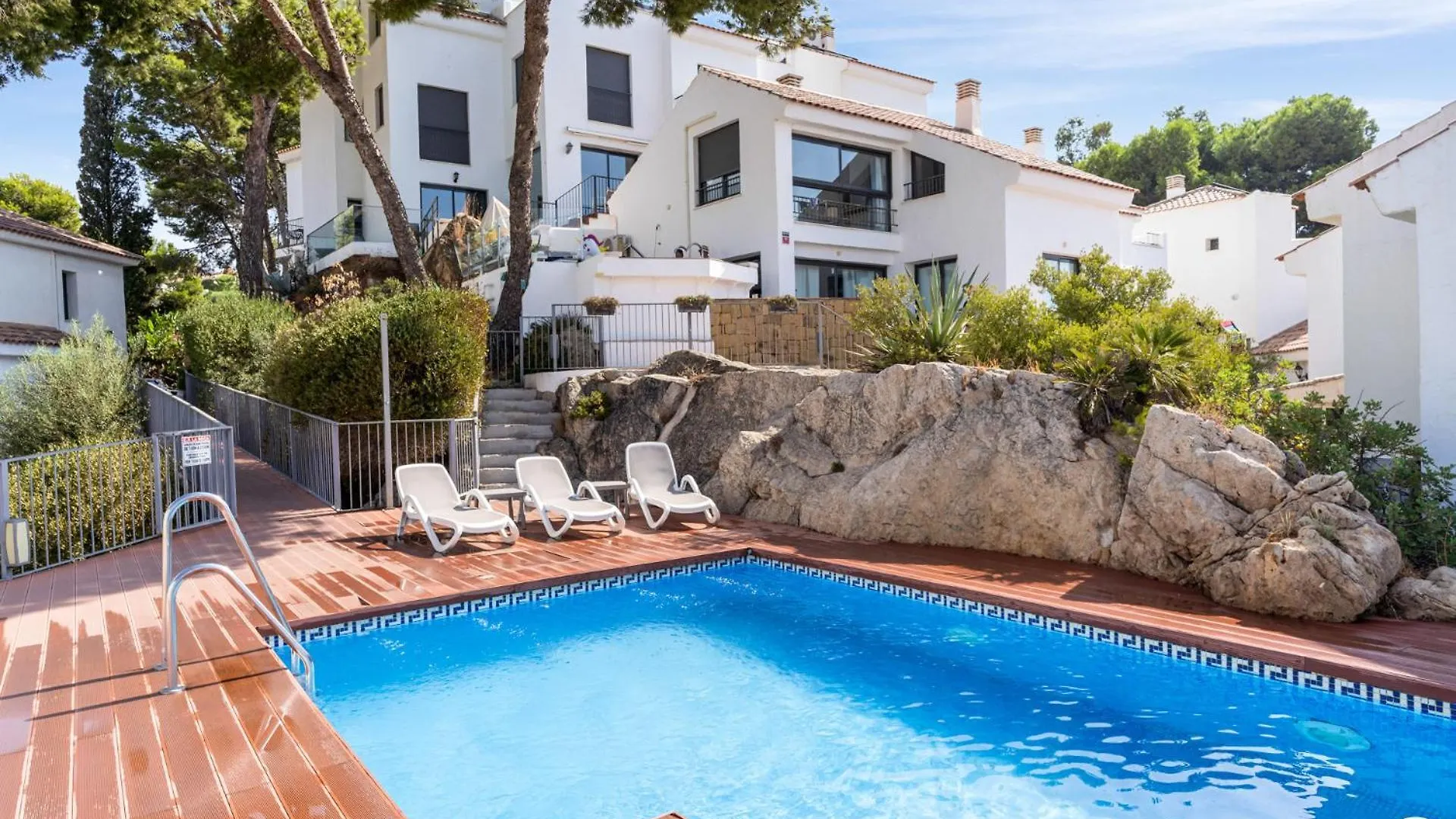 Vivi Homes - La Roca Pool, Terrace, Golf & Sea View Fuengirola Appartement